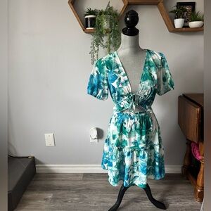 Women’s Teal & White Floral Tie-Front Mini Dress